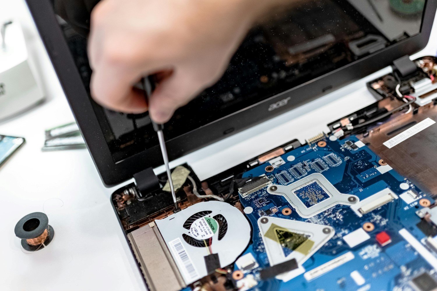 Dent Computer Laptop Repair for Water Damage: A Comprehensive Guide